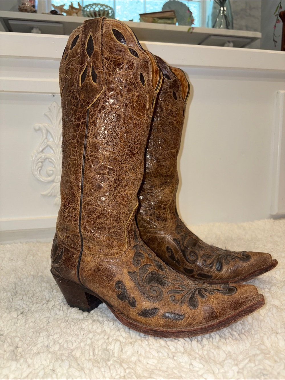 Johnny Ringo Distressed Brown Western Embossed Cowboy Boots